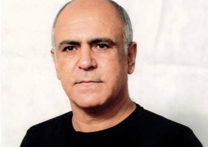 الاحتلال يفرج عن الاسير ابو مخ بعد اعتقال ٤٠ عاما