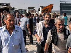 الاحتلال يعتقل ١٩ عاملا قرب مستعمرة عطروت