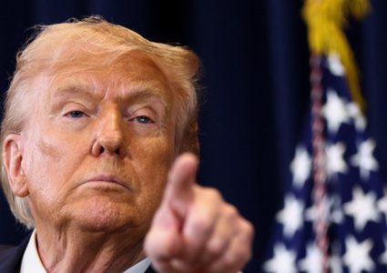 ترامب: عن منشآت الطاقة سيكون هناك تدمير كامل لايران