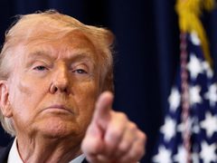 ترامب: عن منشآت الطاقة سيكون هناك تدمير كامل لايران