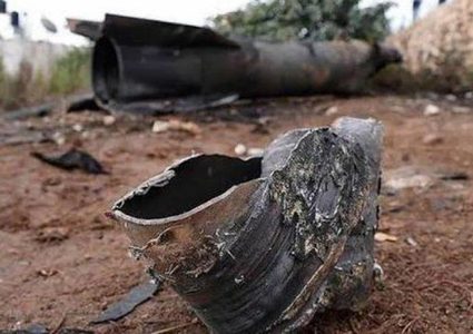 سقوط شظايا صواريخ في مخيم قلنديا وكفر عقب شمال القدس