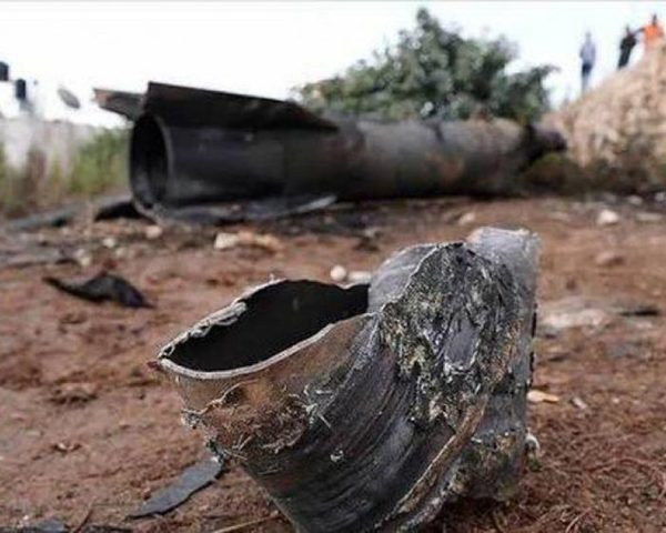 سقوط شظايا صواريخ في مخيم قلنديا وكفر عقب شمال القدس