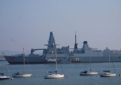بريطانيا تعلن وصول المدمرة HMS Dragon إلى شرق المتوسط