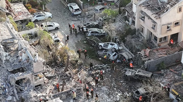 صواريخ تستهدف النقب وعراد وقذيفة انشطارية تضرب تل أبيب ونيشر شمالًا