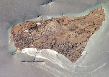 واشنطن تدرس نشر 3000 مظلي من الفرقة 82 للسيطرة على جزيرة خارك الإيرانية