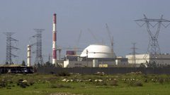 الطاقة الذرية الإيرانية: سقوط مقذوف في محيط محطة "بوشهر" النووية من دون أضرار