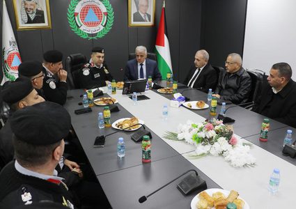 "التربية" والدفاع المدني يبحثان استئناف الدوام المدرسي في ظل الظروف الحالية