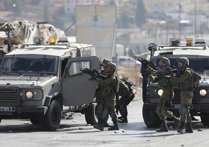 الاحتلال يقتحم العبيدية شرق بيت لحم ويفتش منزلين