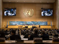 مجلس حقوق الإنسان يدين اعتداءات إيران على الخليج ويطالبها بالتعويض