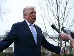 ترمب: بناء على طلب طهران سنعلق فترة تدمير محطات الطاقة لمدة 10 أيام إضافية