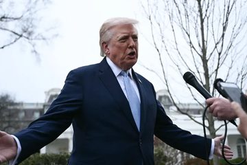 ترمب: بناء على طلب طهران سنعلق فترة تدمير محطات الطاقة لمدة 10 أيام إضافية