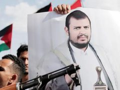 عبد الملك الحوثي يلوّح بالانخراط في الحرب إلى جانب إيران