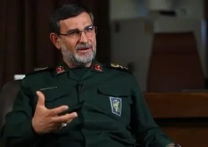 الاحتلال يزعم اغتيال قائد بحرية الحرس الثوري "المسؤول عن إغلاق مضيق هرمز"