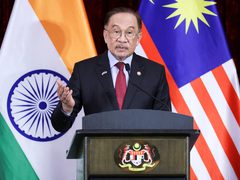 رئيس وزراء مالزيا: الإفراج عن ناقلات النفط الماليزية في مضيق هرمز