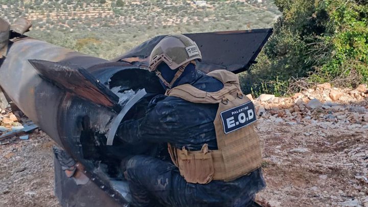 سقوط 39 شظية صاروخية في الضفة.. والشرطة تدعو المواطنين للحذر وعدم الاقتراب