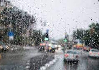 الطقس: أجواء شديدة البرودة وتساقط زخات الأمطار على معظم المناطق