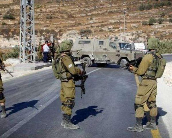 قوات الاحتلال تنصب حاجزا عسكريا شرق بيت لحم