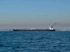 تايلاند توقع اتفاقية مع إيران تسمح لناقلات النفط بالمرور عبر مضيق "هرمز"