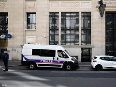 فرنسا تحقق في محاولة هجوم بعبوة ناسفة قرب "بنك أوف أميركا"