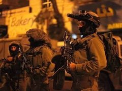 قوات الاحتلال تقتحم عزون