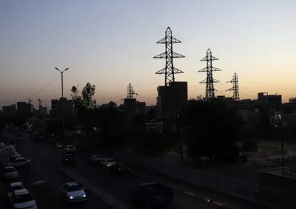 انقطاع التيار الكهربائي بمناطق عدة من العاصمة الإيرانية طهران