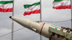 الحرس الثوري يهدد باستهداف الجامعات الأميركية في الشرق الأوسط
