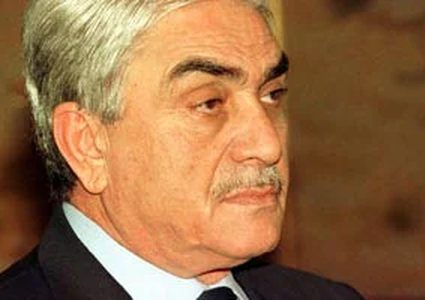 وفاة رئيس الجزائر الأسبق اليامين زروال