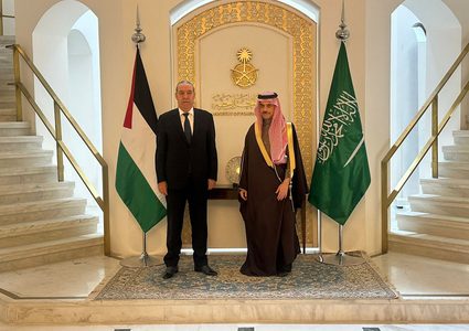 وفد فلسطيني برئاسة نائب الرئيس يلتقي وزير الخارجية السعودي