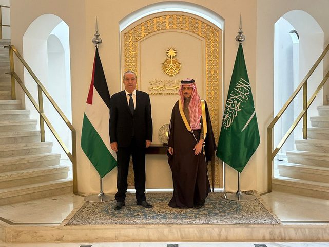 وفد فلسطيني برئاسة نائب الرئيس يلتقي وزير الخارجية السعودي