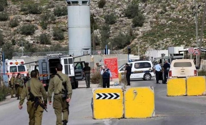 إصابة برصاص الاحتلال وإغلاق حاجز عناب شرق طولكرم