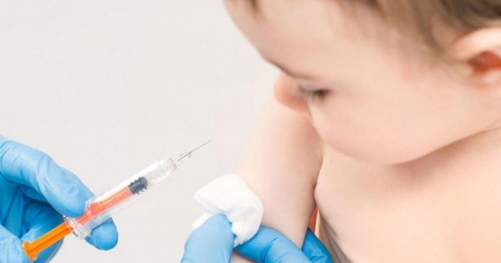 وزارة الصحة تطلق الحملة الاستدراكية الثالثة لتطعيم الأطفال دون سن الثالثة في غزة