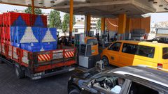 هل تعاني الضفة الغربية فعلاً من شحّ المحروقات رغم تأكيدات استمرار التوريد؟