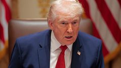 ترامب يبلغ معاونيه باستعداده لإنهاء حرب إيران حتى مع إغلاق مضيق هرمز