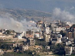 جيش الاحتلال ينذر سكان جنوب لبنان بالتوجه شمالاً وسط استمرار العدوان