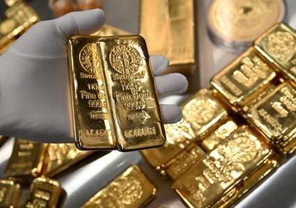 الذهب يتجه لأسوأ أداء شهري منذ 17 عامًا مع تلاشي آمال خفض الفائدة