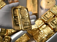 الذهب يتجه لأسوأ أداء شهري منذ 17 عامًا مع تلاشي آمال خفض الفائدة