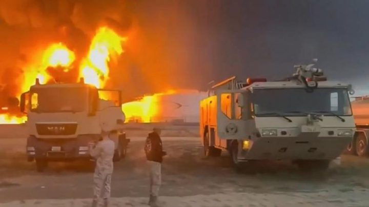 حريق كبير في مطار الكويت وشركة في البحرين جراء هجمات بالمسيرات