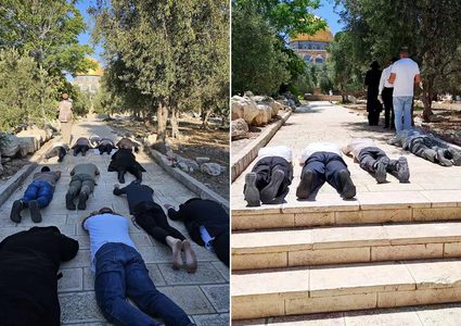 مستوطنون يؤدون طقوسًا تلمودية عند باب الساهرة في القدس