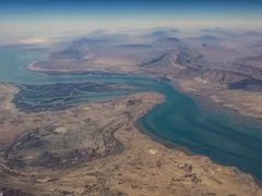 قائد البحرية الفرنسية: نوحد الجهود لإعادة فتح مضيق هرمز بشكل دائم