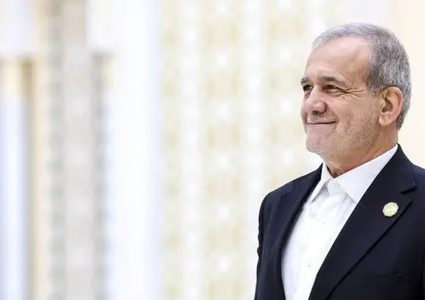 بزشكيان: مهاجمة البنية التحتية الحيوية لإيران تستهدف الشعب الإيراني.