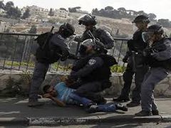 الاحتلال يعتدي على شابين في بيت حنينا شمال غرب القدس