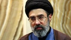 المرشد الإيراني يتعهد بمواصلة دعم حزب الله اللبناني