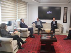 سلطة المياه وUNDP تبحثان دعم قطاع المياه في غزة وتعزيز مشاريع الآبار في الضفة