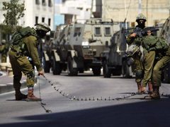 الاحتلال ينصب حاجزا عسكريا في سلوان جنوب المسجد الأقصى