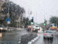 حالة الطقس: أمطار متفرقة فوق معظم المناطق