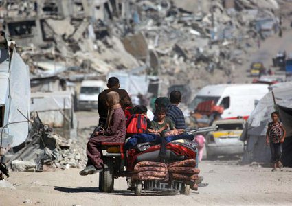 شهيدة بالمغازي وتقدم للدبابات شرقي غزة وجباليا