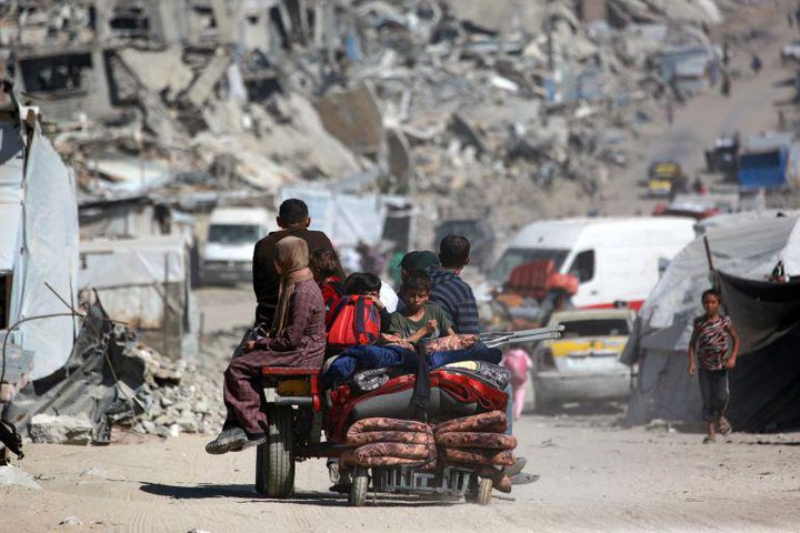 شهيدة بالمغازي وتقدم للدبابات شرقي غزة وجباليا