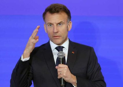 ماكرون: “تحرير” مضيق هرمز بالقوة العسكرية أمر غير واقعي