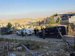 قوات الاحتلال تقتحم مركز الدفاع المدني بمسافر يطا