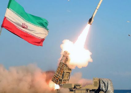 إيران: استخدمنا نظاماً جديداً للدفاع الجوي ضد مقاتلة أمريكية